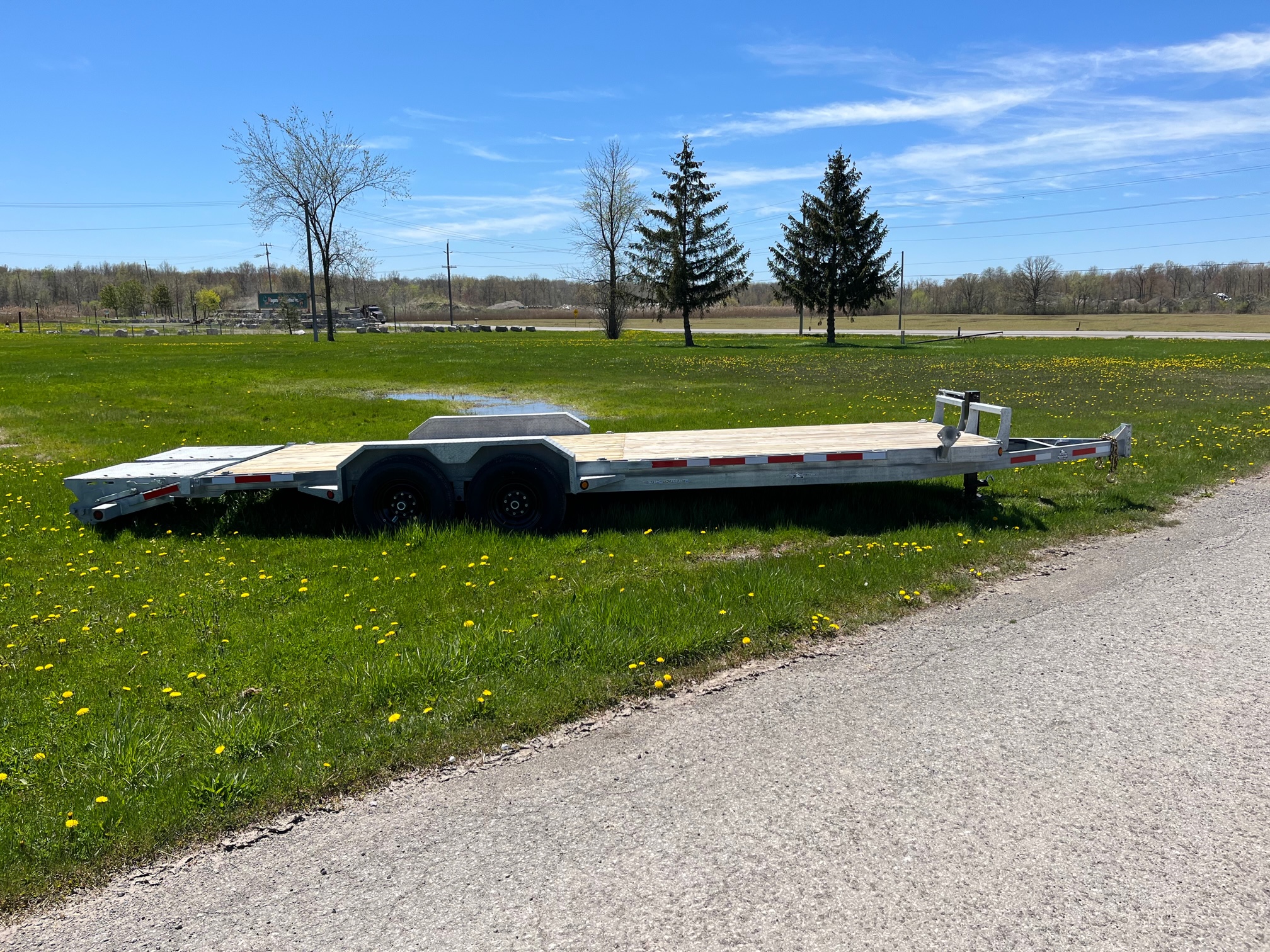 Equipment Trailer 20'x83" Tandem Axle (14,000lbs) Galvanized [1 STOCK]